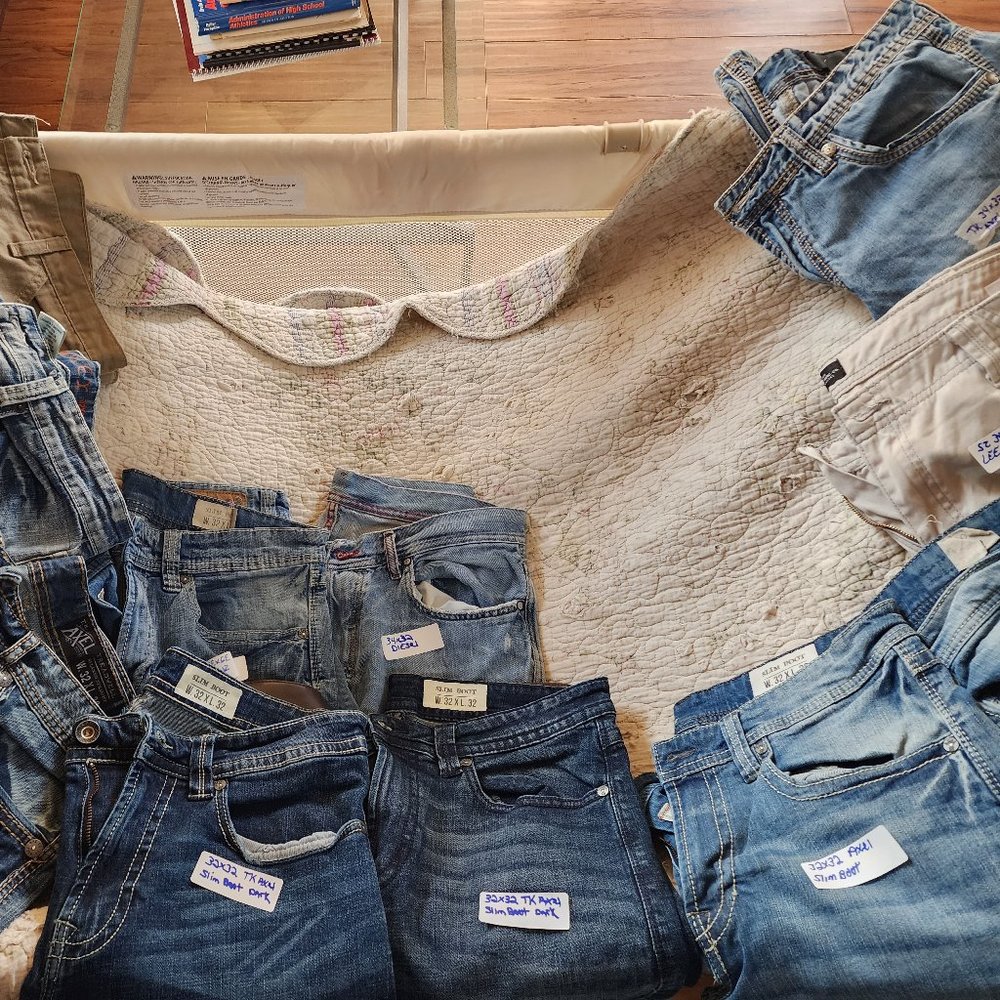 Lot of Mens jeans, shorts and dress pants